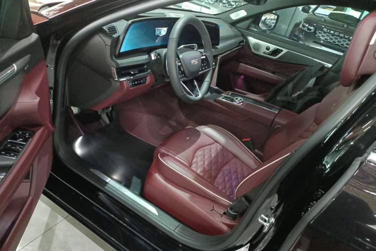 Used Cadillac CT6 2023 28T Platinum Edition