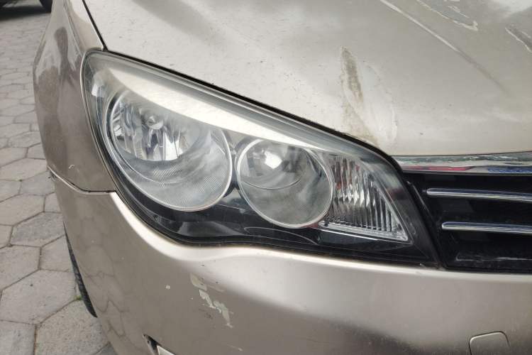 Used Roewe 350 2013 350C 1.5L Automatic Xunyue Edition Right Front Headlight