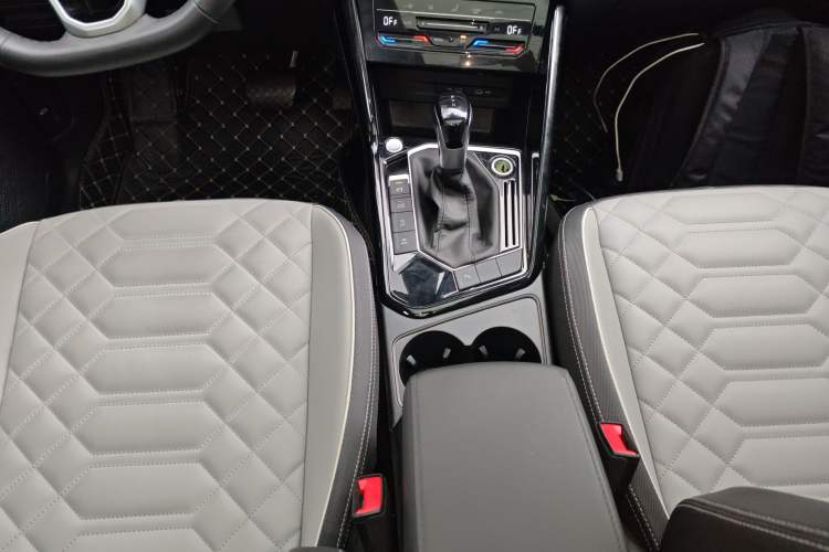 Used Volkswagen Tayron 2023 280TSI Two-Wheel-Drive Luxury Plus Advanced Version
