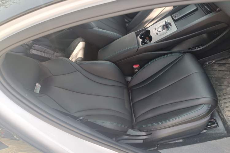 Used BYD Seal 06 New Energy 2025 DM-i Smart Drive 80KM Luxury Model Right Front Seat