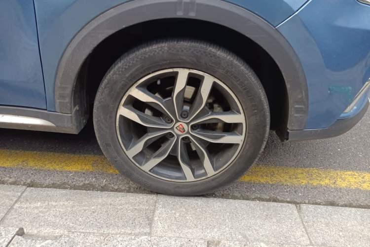 Used Roewe RX5 2018 20T Two-Wheel Drive Manual Internet Smart Edition