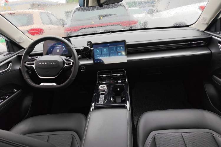 Used Wuling E5 2024 410 km Standard Version