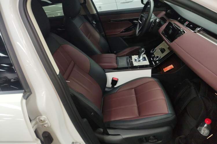 Used Land Rover Range Rover Evoque 2022 Facelifted Aurora L 249 PS R-Dynamic Luxury Edition