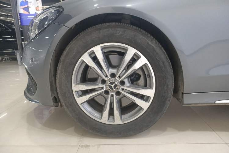 Used Mercedes-Benz C-Class 2018 C 200 L Sport Edition Left Front Wheel Hub