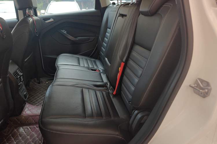 Used Ford Kuga 2019 EcoBoost 180 Two-Wheel-Drive Platinum Edition China VI Standard