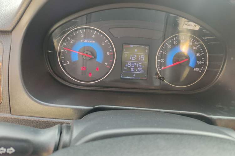 Used Dongfeng Fengon 370 2016 1.5L Manual Standard Model II 7 Seats