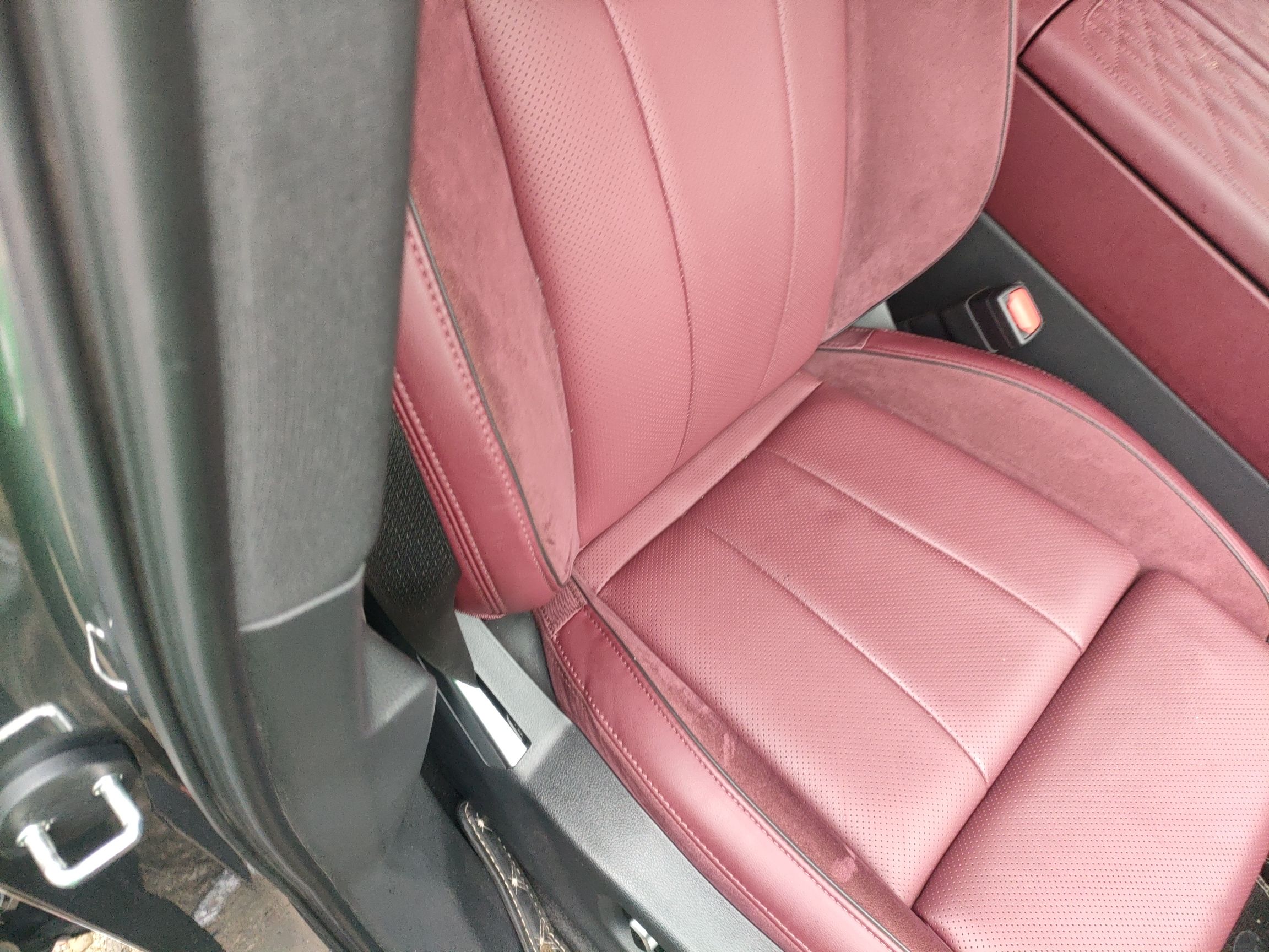 Hongqi E-HS9 2022 690 km Range Flagship Edition Six Seats — снимка 17