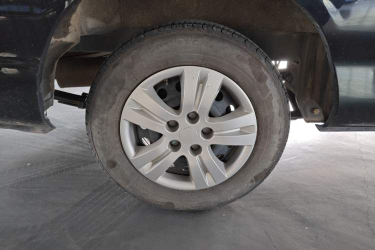 Used FORTHING Lingzhi 2024 M5L 1.5T Manual Comfort 7-Seater