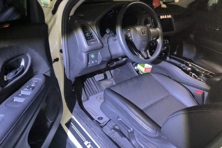 Used Honda Vezel 2022 1.5L CVT Phantom Night Pioneer Edition