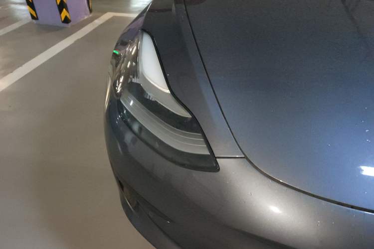 Used Tesla Model 3 2020 Revised Version Standard Range Rear-Wheel Drive – Upgraded Edition Right Front Headlight