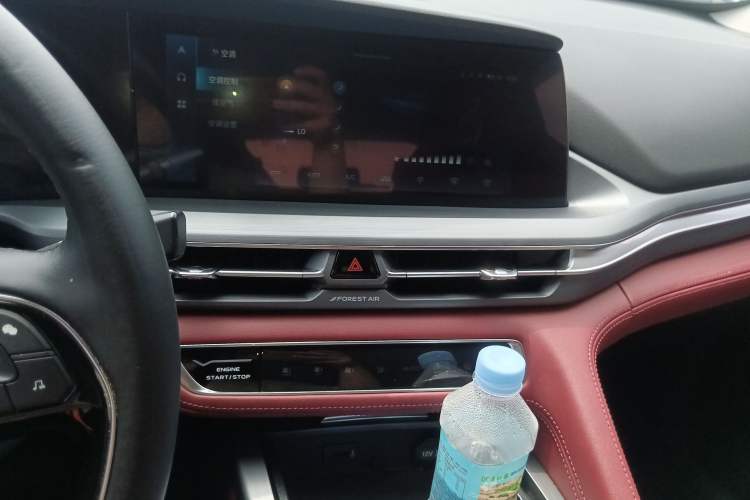 Used CHANGAN CS75 PLUS 2022 2.0T Automatic Pilot Version Audio And AC Panel