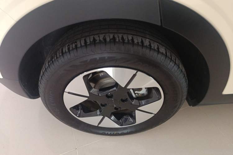 Used Geely Galaxy Geome 2025 UP 410km Exploration Edition
