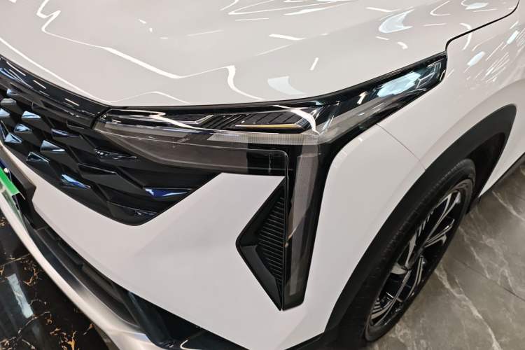 Used Geely Auto Emgrand X7 Sport 2024 1.5TD Smart Connect+ Left Front Headlight