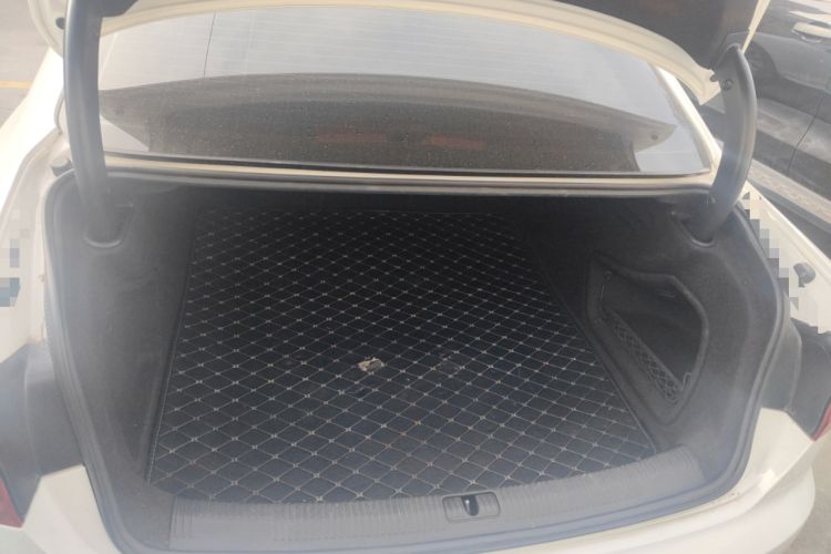 Used Audi A4L 2019 40 TFSI Ambition China VI Trunk