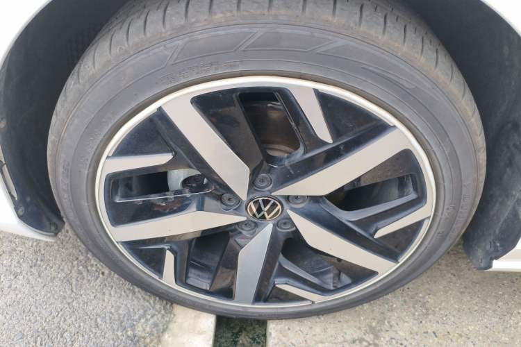 Used Volkswagen Lamando 2023 Lavida L 280TSI DSG Cool & Spicy Edition