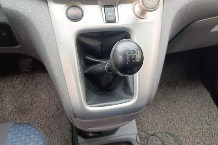 Used Nissan NV200 2013 1.6L Luxury Model China IV Standard
