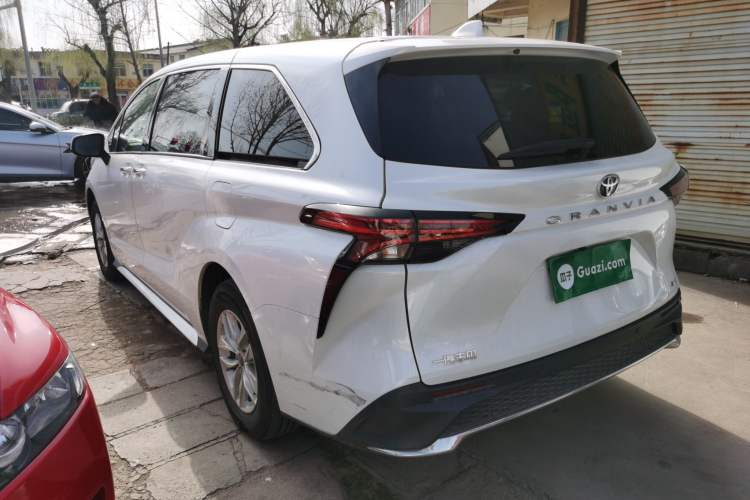 Used Toyota Granvia 2024 2.5L Hybrid Comfort Edition