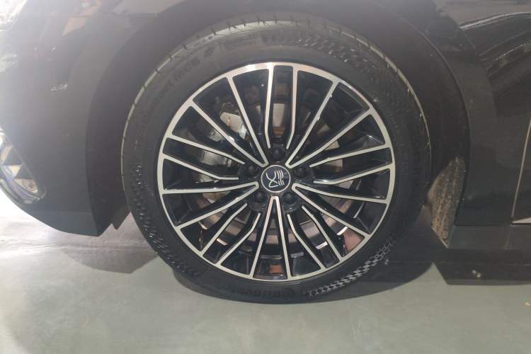 Used BYD Han 2022 DM-i 121KM Luxury Model Left Front Wheel Hub