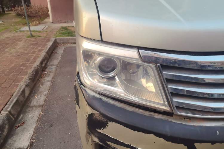 Used CHANGAN KAICHENG Star 9 2015 1.5L Base Version 4G15S Right Front Headlight