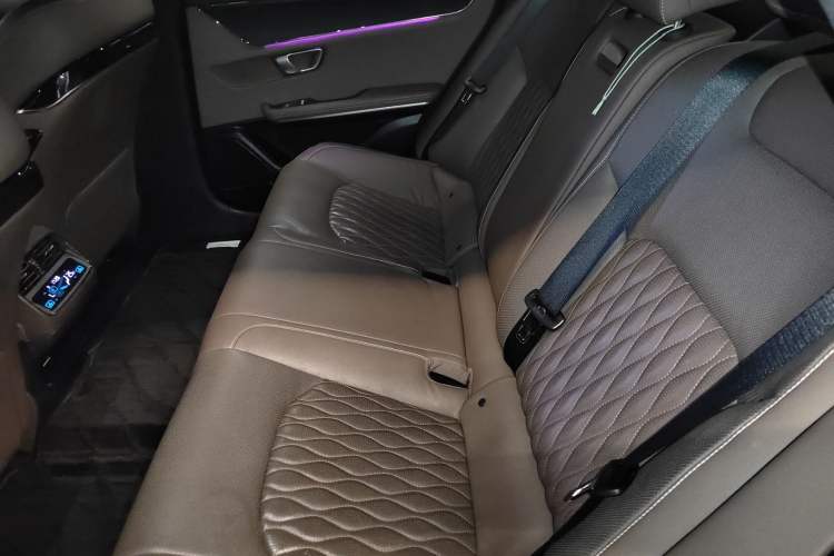 Used BYD Han 2020 EV Four-Wheel Drive High-Performance Flagship Model
