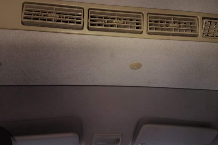 Used BAIC Weiwang M20 2014 1.5L Comfort Version BJ415B Headliner