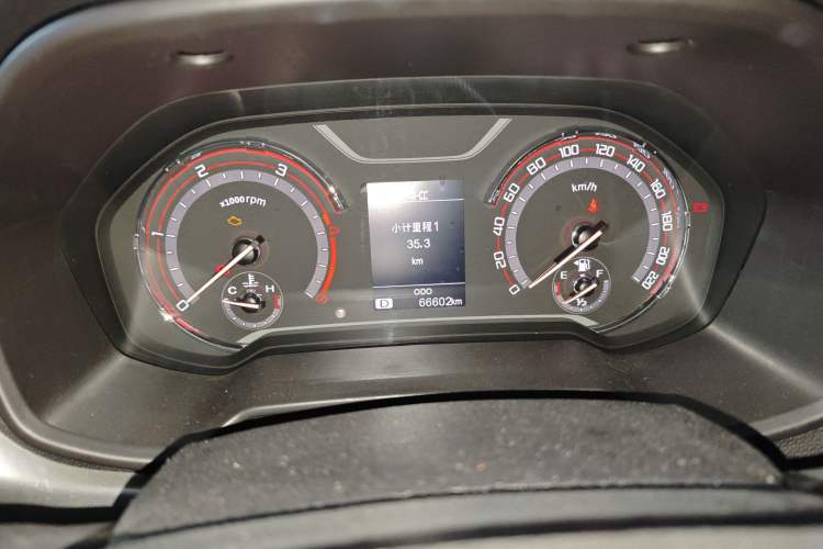 Used SAIC MAXUS T70 2021 2.0T Diesel Automatic 4x4 Advanced Version with Long Bed and High Ground Clearance Instrument Cluster