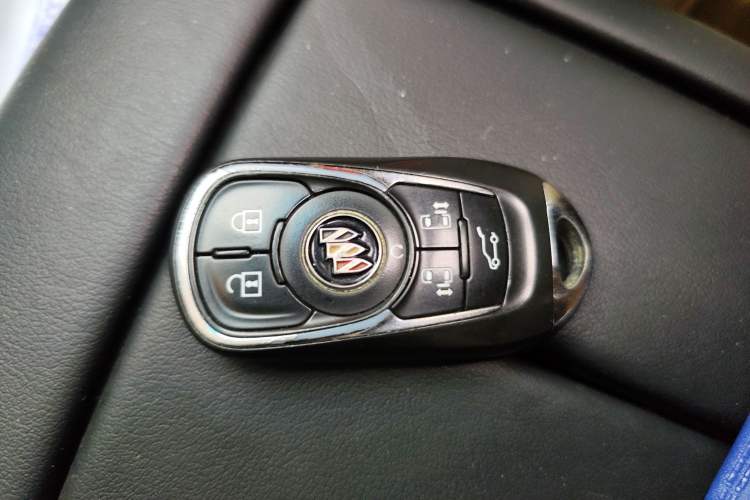 Used Buick GL8 2020 ES Land Cruiser 653T Luxury Model
