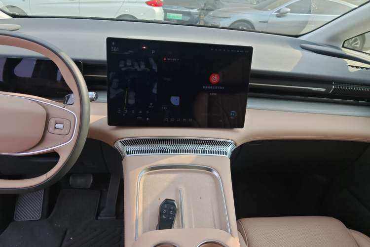 Used XPeng X9 2025 740 Ultra-Long Range Max