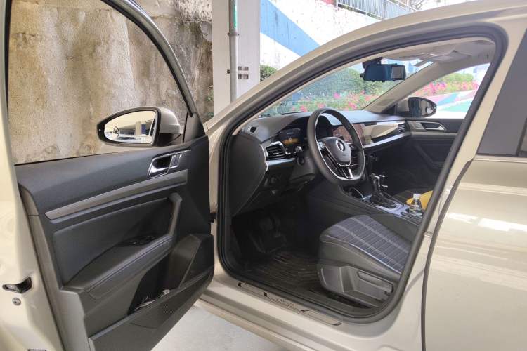 Used Volkswagen Lavida 2021 280TSI DSG Comfort Edition Driver Seat