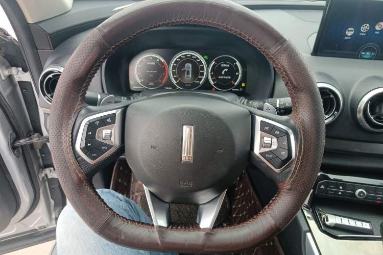 Used Wey VV7 2017 2.0T Ultra-Luxury Version Steering Wheel