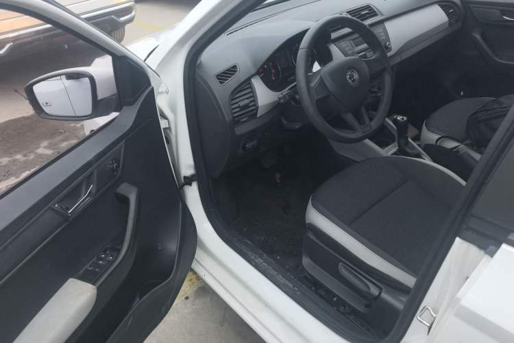 Used Skoda Fabia 2015 1.4L Automatic Chuanxing Edition