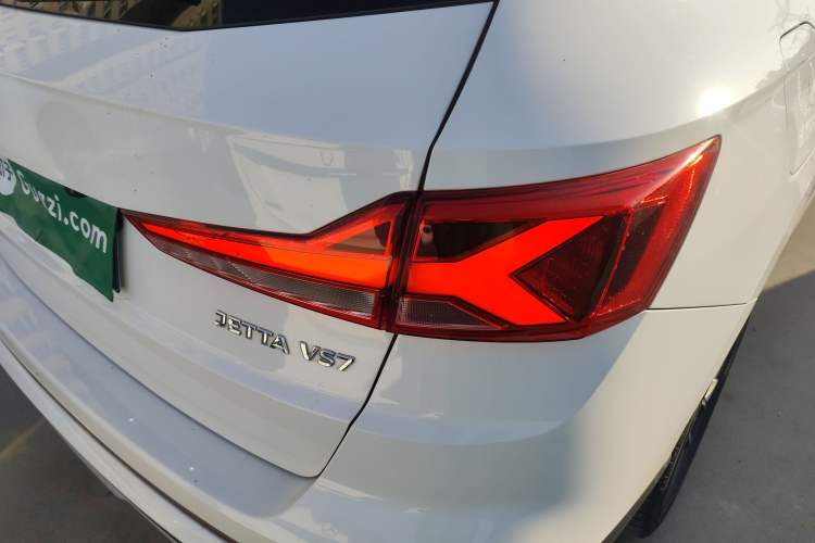 Used Jetta VS7 2022 1.4T Automatic Glory Edition Pro