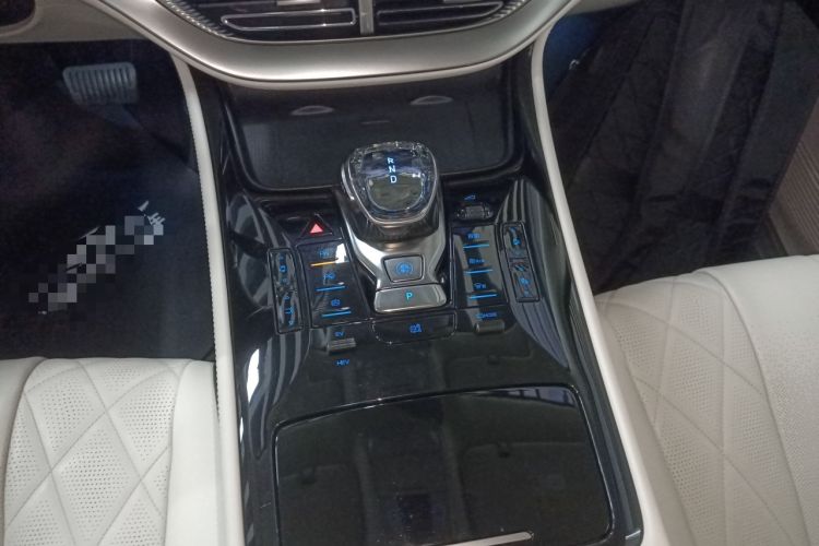 Used Denza D9 2024 DM-i 980 Four-Wheel Drive Flagship Model