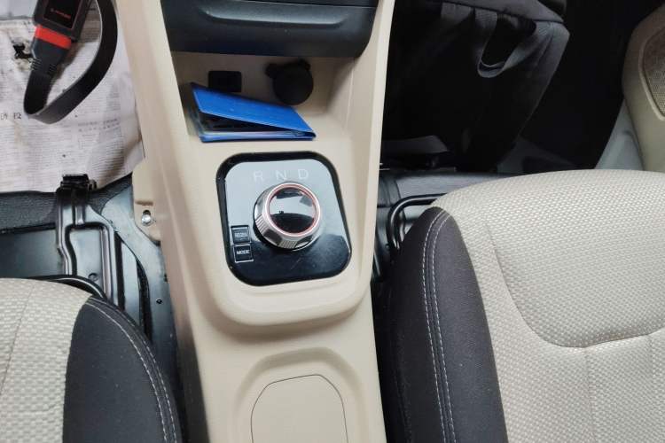 Used Kuayue Kuayue Xing V7 EV 2025 Model, 285 km, Smart Enjoyment Version, 6-seater, Ningde 2C, 41.86 kWh
