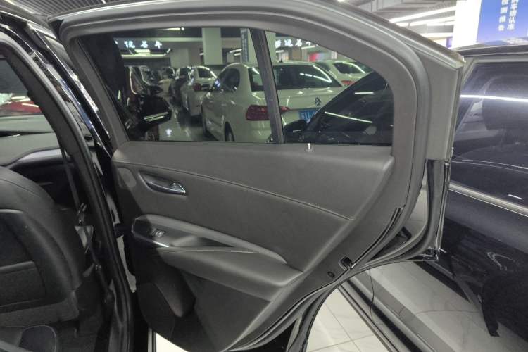 Used Cadillac XT4 2020 28T Two-Wheel-Drive Leading Version