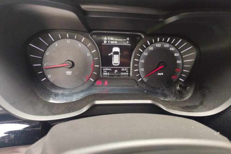 Used GAC Trumpchi GS4 2017 235T Automatic Two-Wheel Drive Luxury Smart Connectivity Version Odometer Close Up