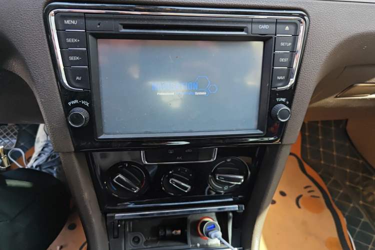 Used Volkswagen Bora 2014 1.6L Manual Fashion Edition
