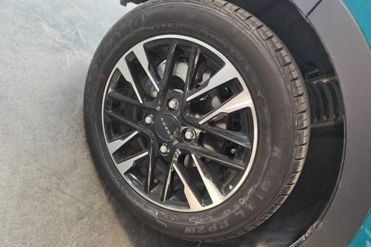 Used Chery Little Ant 2022 Revised Version Sweet Pink Edition Half-Sugar Version Lithium Iron Phosphate 30.7 kWh 30 kW 301 km