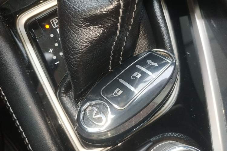 Used Infiniti Q50L 2015 2.0T Comfort Edition Interior 1