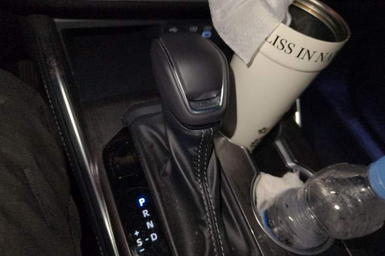 Used Toyota Crown Kluger 2024 2.5L HEV Four-Wheel Drive Premium Edition Gear Lever