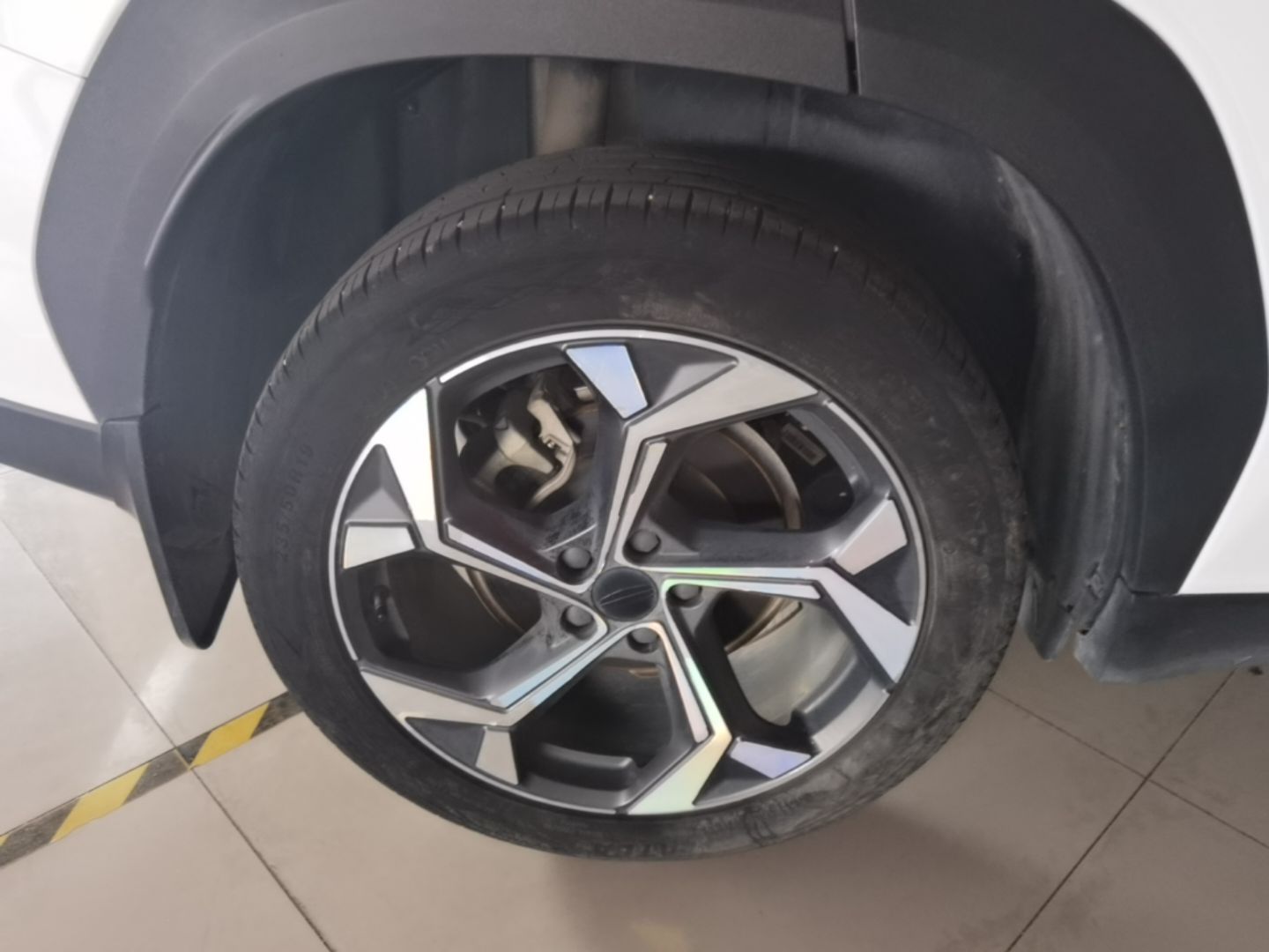 Geely Auto FX11 2023 1.5TD DCT Glory Edition — снимка 11
