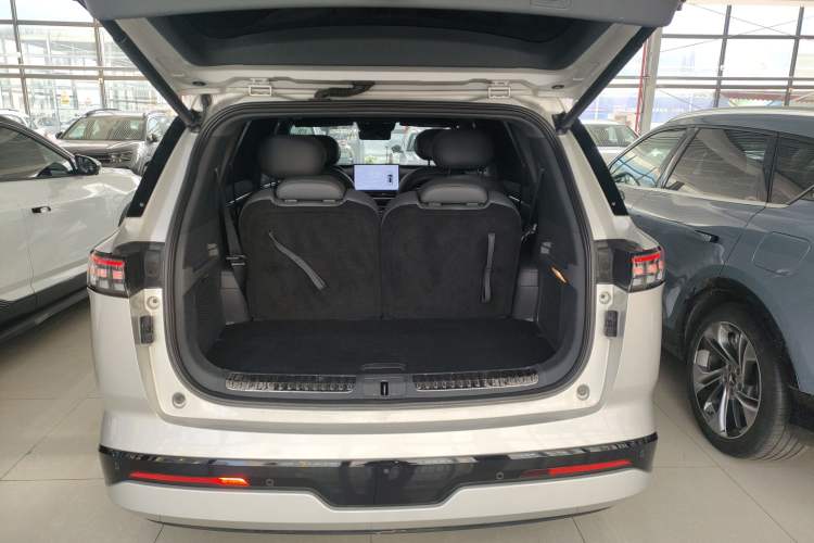 Used Dongfeng eπ eπ008 2024 210Max Range-Extended Version 6 Seats