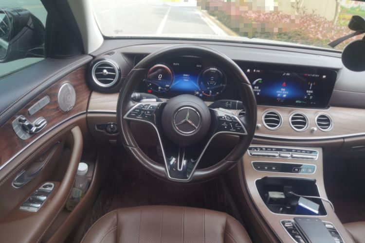 Used Mercedes-Benz E-Class 2022 Second Facelift E 300 L Luxury Edition Steering Wheel