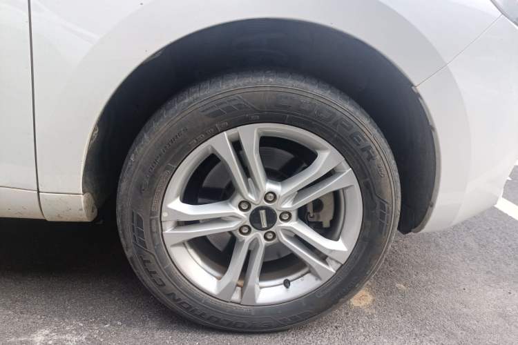 Used Wey VV5 2019 1.5T Two-Wheel Drive Color Pioneer