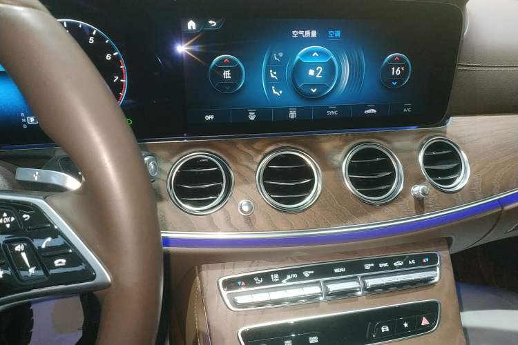 Used Mercedes-Benz E-Class 2023 Updated E 300 L Fashion Edition
