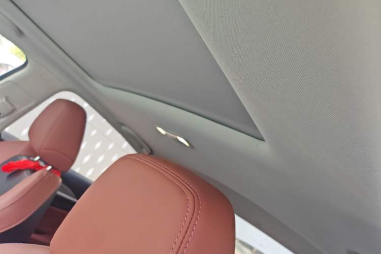 Used CHANGAN Eado 2023 Changan Edition PLUS Blue Whale NE 1.4T GDI DCT Prestige Version Headliner