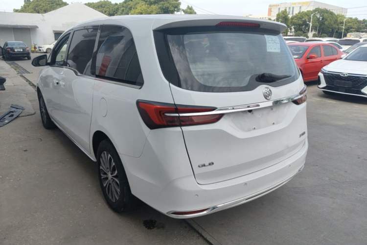 Used Buick GL8 2023 Land Executive Class Comfort Model