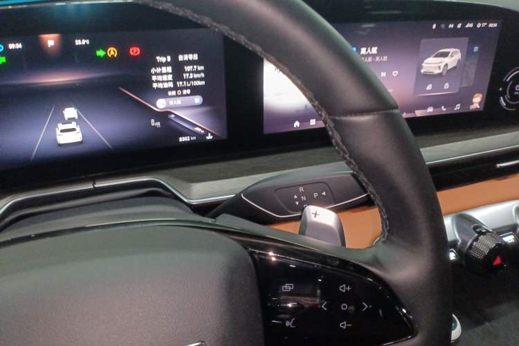 Used EXEED Lingyun 2025 300T Two-Wheel Drive Starry Edition