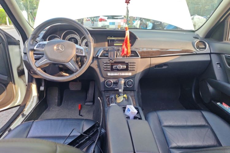 Used Mercedes-Benz C-Class 2011 C 300 Fashion Model
