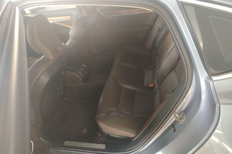 Used Volvo S90 2020 Facelifted T5 Zhiyi Luxury Edition
